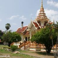 Thailand 2008 Ausflug zum weissen Buddha auf der Insel Phuket 015.jpg